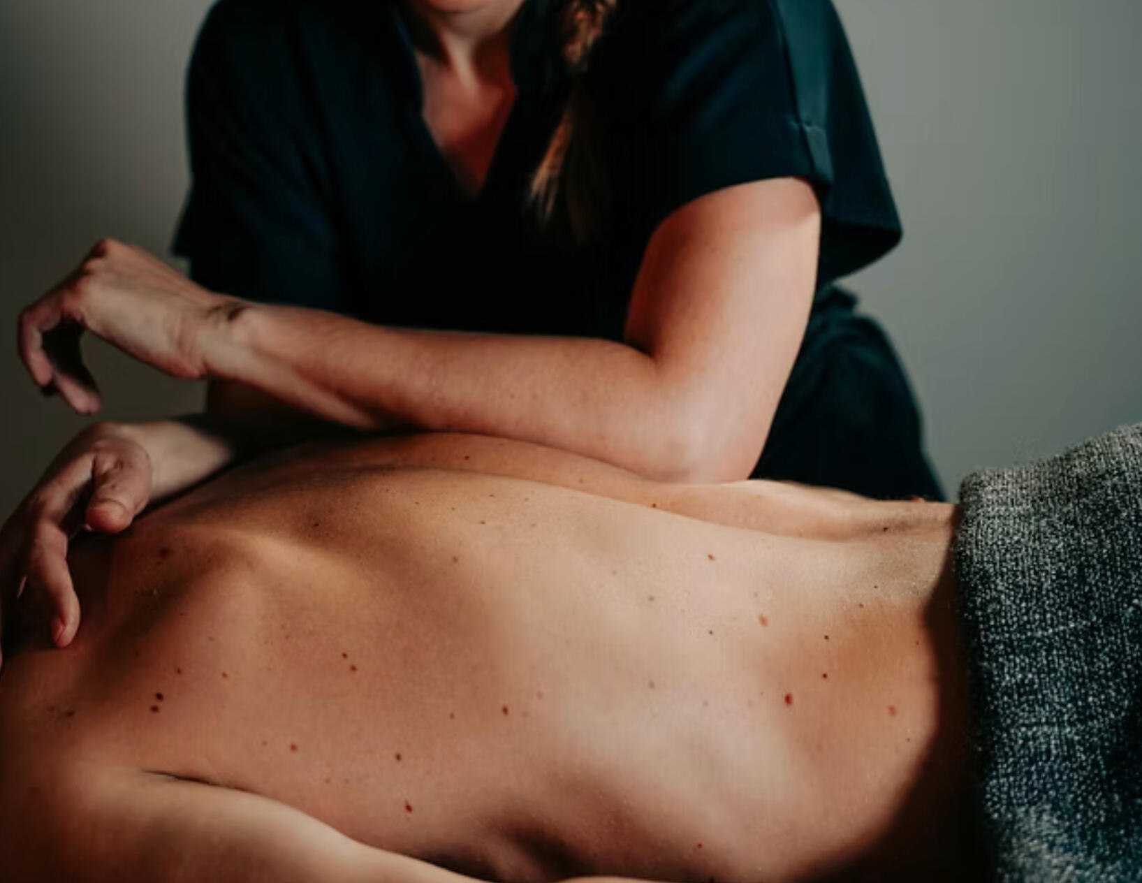 Massage sportif Suédois Deep Tissue Chamonix & Sallanches